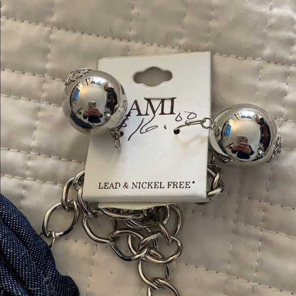 Unique long necklace and earring set. - Picture 3 of 4